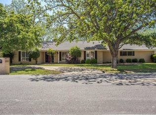 8910 Bellechase Rd, Granbury, TX 76049