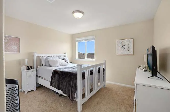 402 Zenith Rd — Photo 120