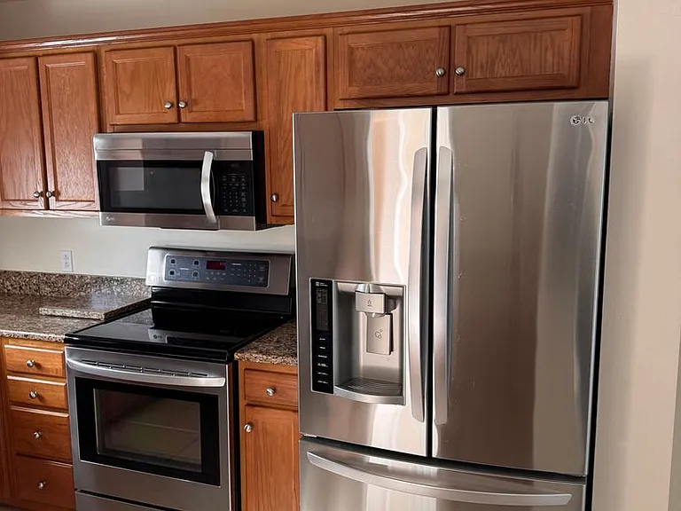 500 Cambridge Ct #H3 — Photo 24