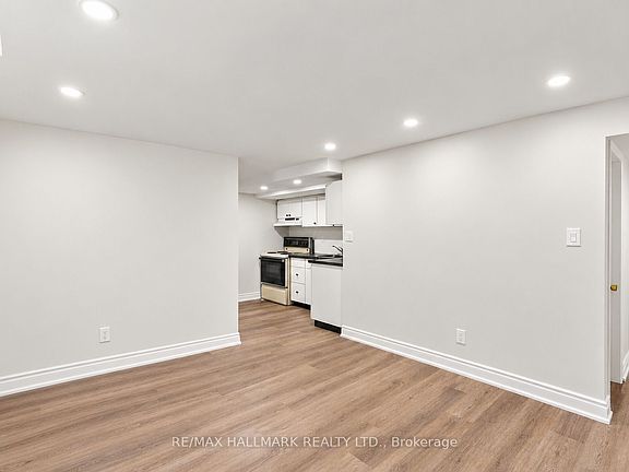 3rd image of 118 Bendamere Cres