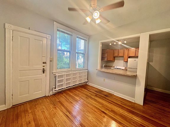 5th image of 1509 N Franklin St APT 2