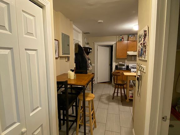 3rd image of 220 Hanover St APT 3R