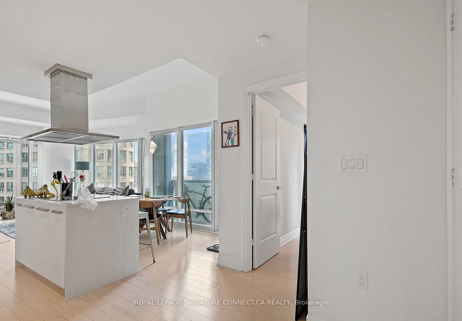 2 bed, $4,000 — Photo 2