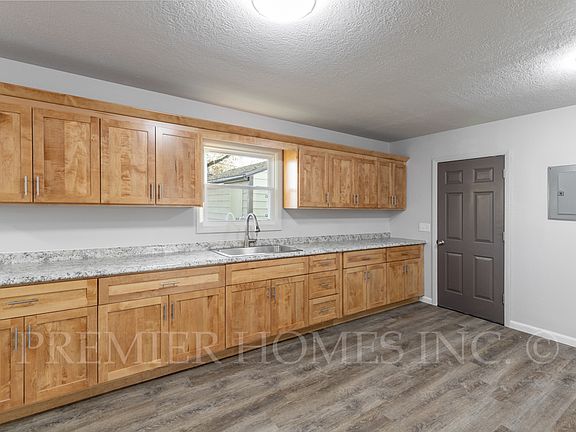 2nd image of 2740 19th St NE