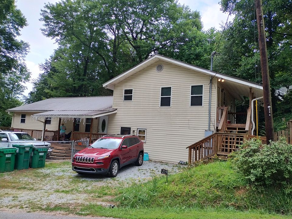 Entrance to Unit C is Up the Stairs on the Right.