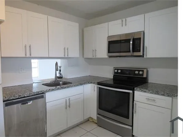 7913 Ramona St, Hollywood, FL 33023