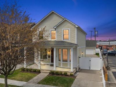 1109 Bennaville Ave, Birmingham, MI, 48009