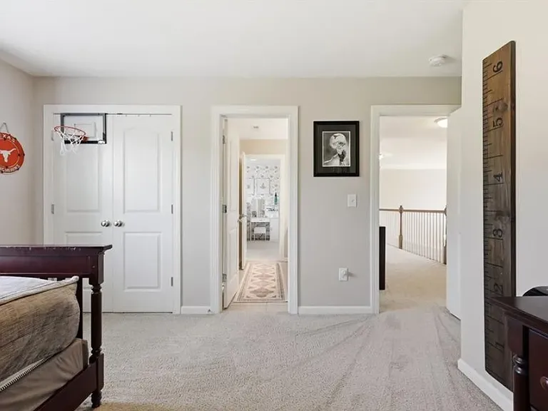 806 Blue Moon Ct — Photo 26