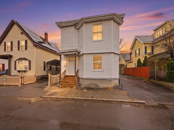 70 Pleasant St, Lowell, MA 01852