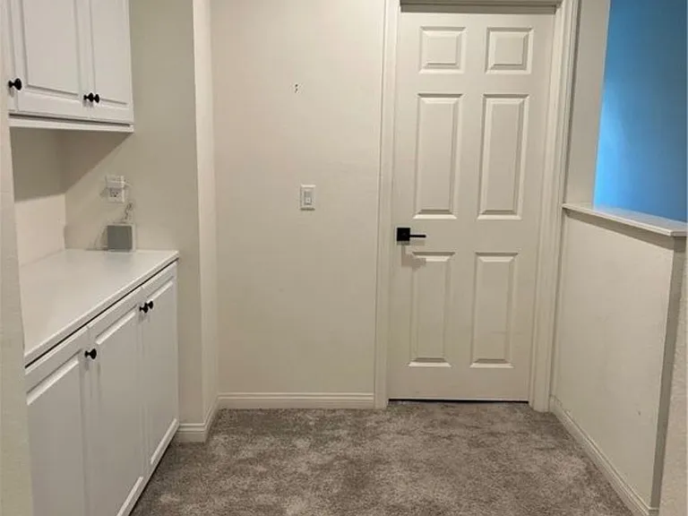 1382 Mesquite Dr — Photo 7