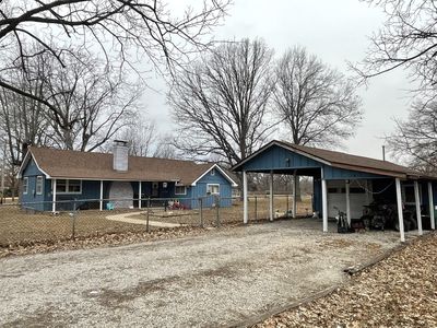 325 Vincent Ter, Moberly, MO, 65270