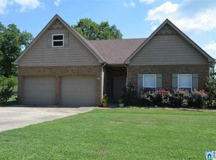177 Maple Leaf Dr, Lincoln, AL 35096