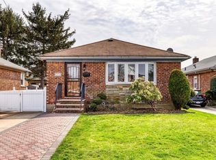 15412 Willets Point Blvd, Whitestone, NY 11357