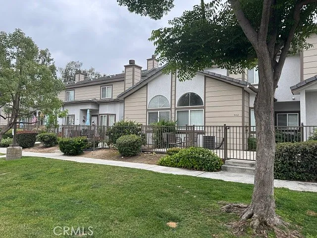 Building Photo - 1555 Orange Ave #503