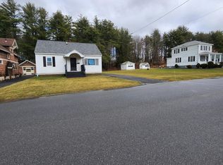 88 Evelyn Ave, Amsterdam, NY 12010