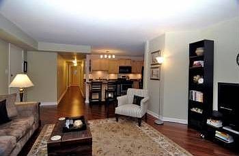 3rd image of 4727 N Kenmore Ave APT 4