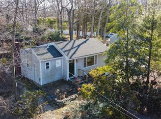 23 Chestnut Stump Rd, Northport, NY 11768