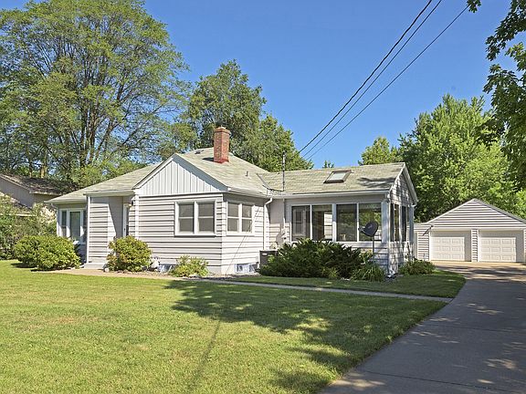 Front (detached 3 car gar) 