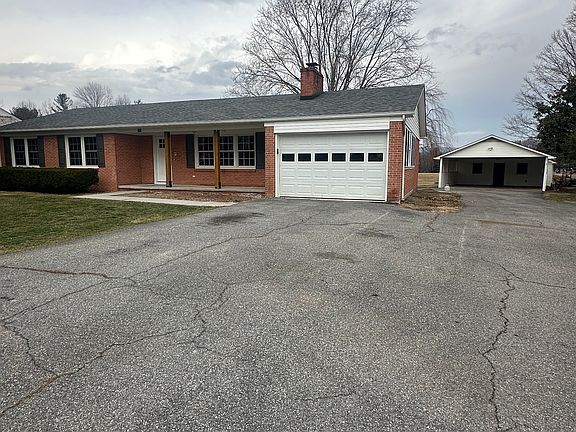 2nd image of 530 Country Club Dr