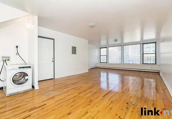 5th image of 20 E 125th St #B