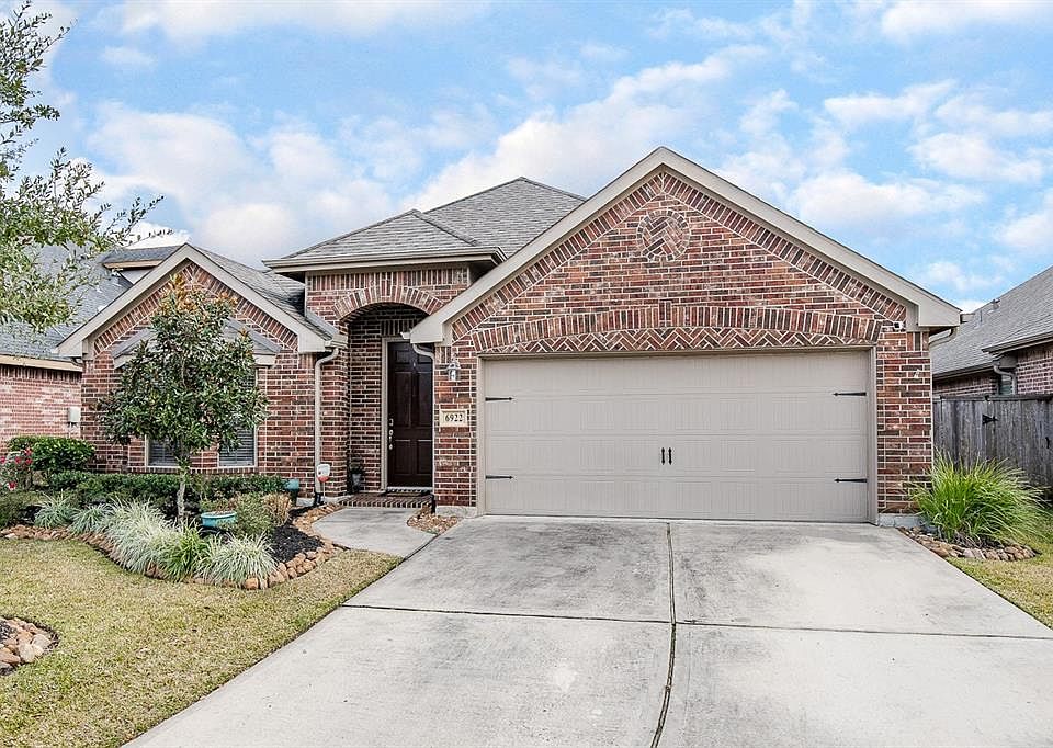 1st image of 6922 Sanders Hill Ln