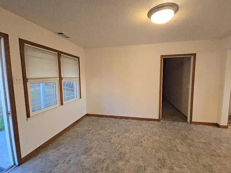 1316 Rohnerville Rd — Photo 27