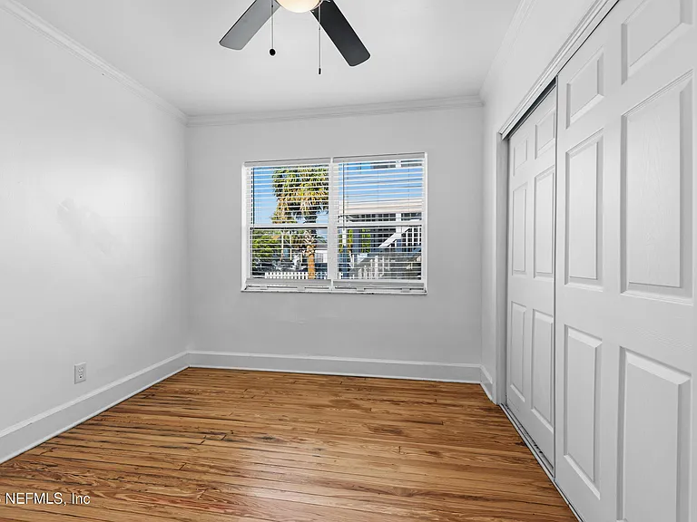 214 Margaret St — Photo 20