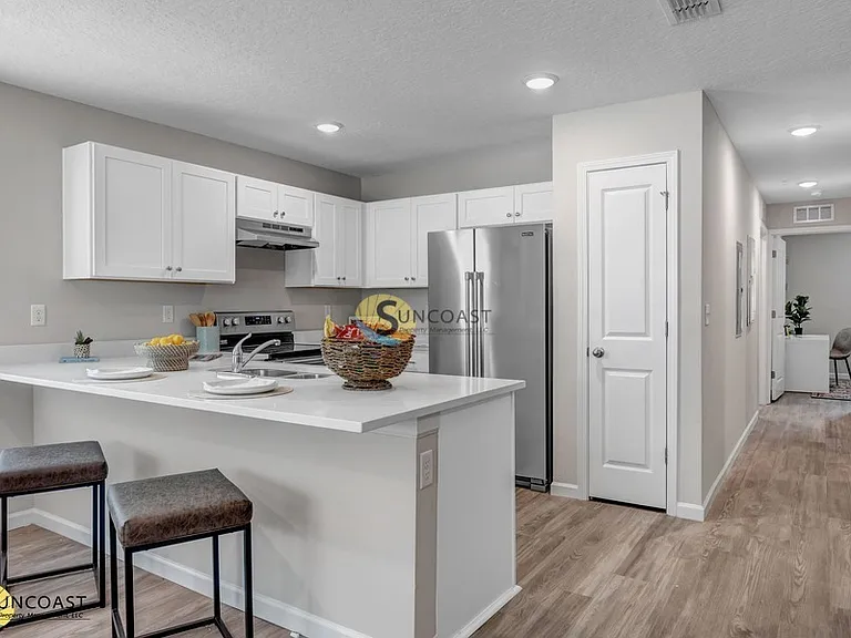 6421 Breezy Oaks Way #101 — Photo 5