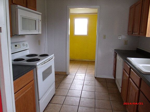 2nd image of 601 S Creek St