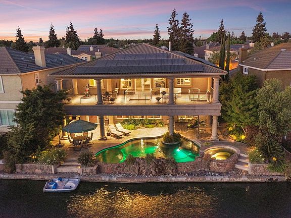 3rd image of 4507 Spyglass Dr