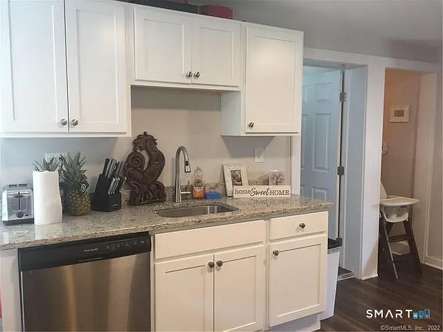 168A Greenwood Ave — Photo 3