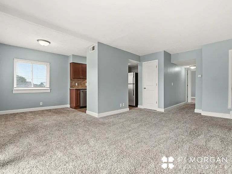Mill Pointe — Photo 24