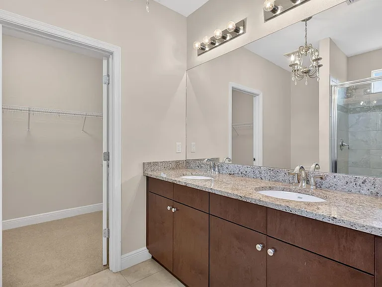 1609 NW Cataluna Cir — Photo 17
