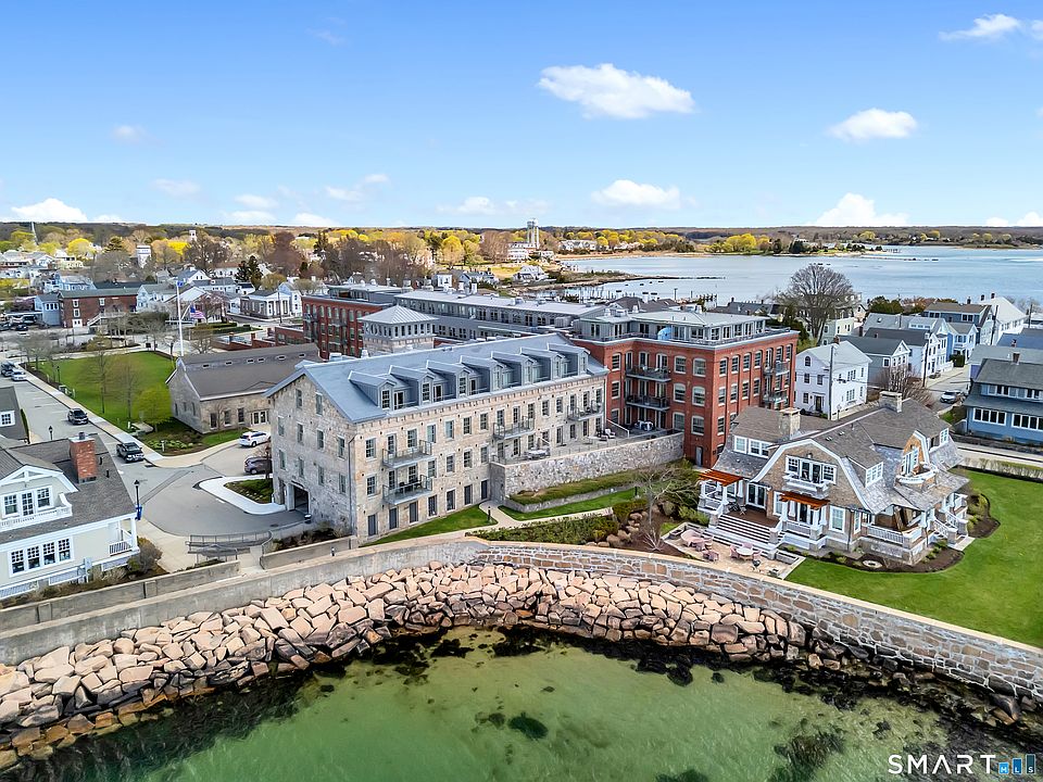 1st image of 8 Stonington Commons #22