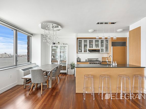 5th image of 30 West St APT 21F