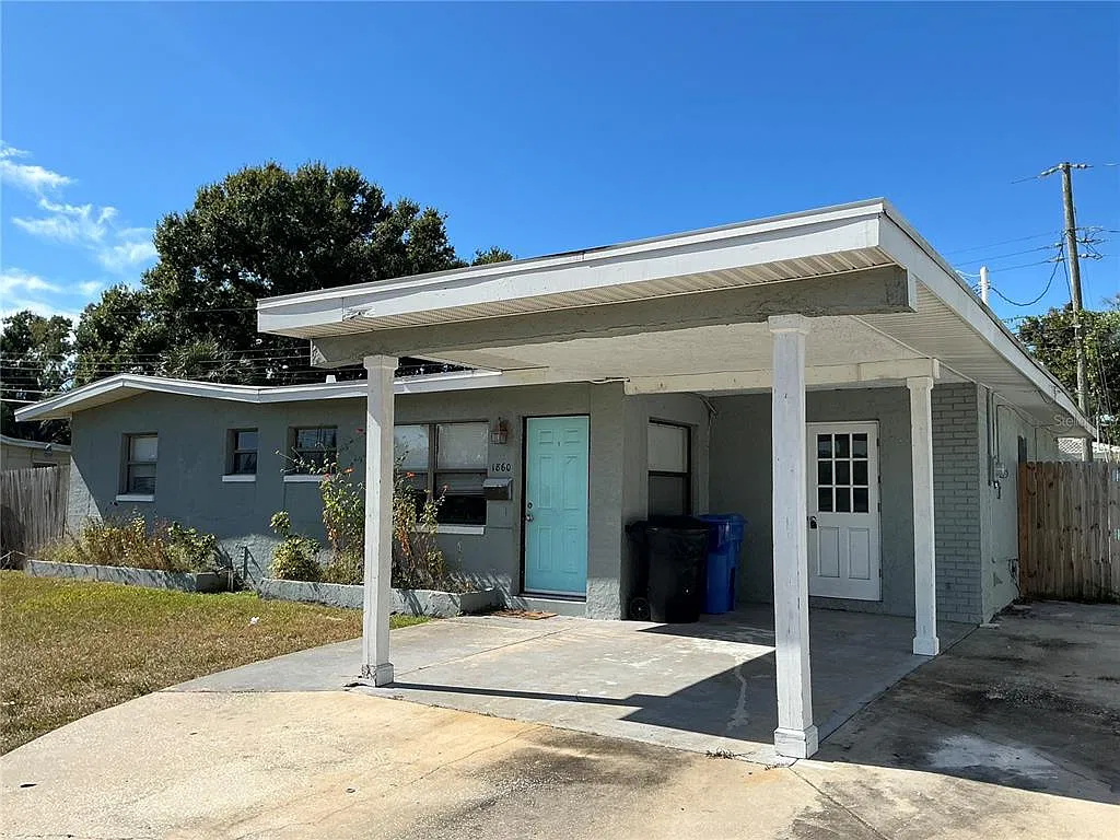 3 bed, 2.0 bath, 1237 sqft, $2,400 — Photo 2