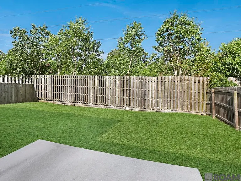 18317 Sunset Park Dr — Photo 4