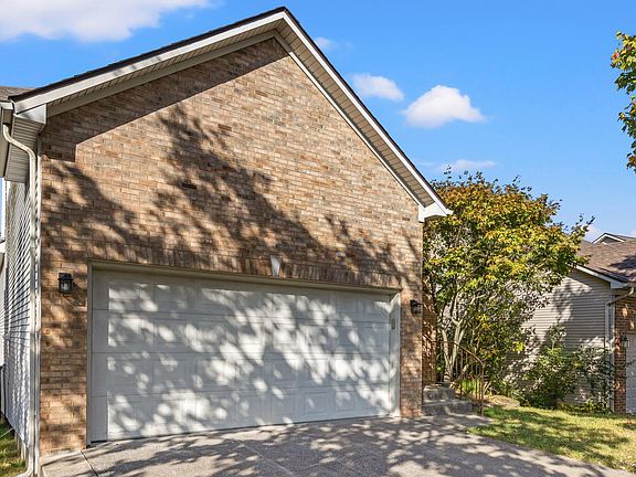2nd image of 292 Forest Hill Dr