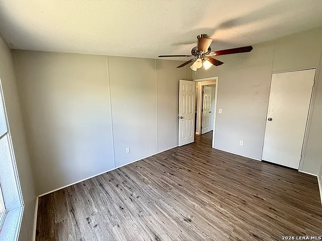 319 E Zipp Rd — Photo 13