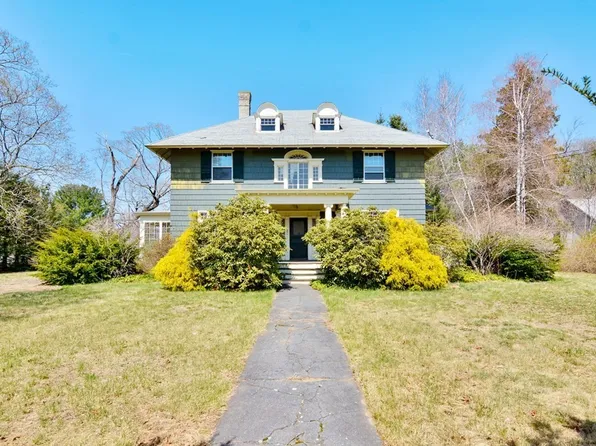 35 W Main St, West Brookfield, MA 01585