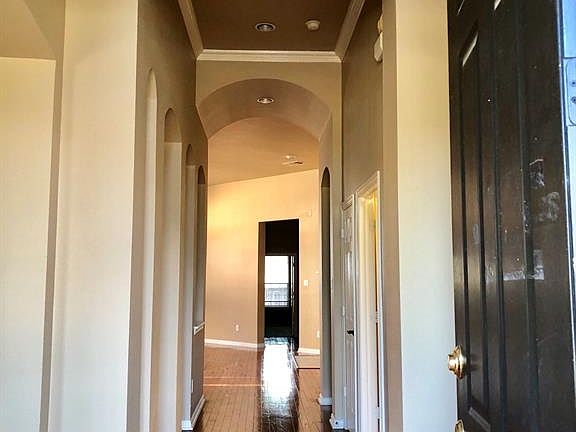 4th image of 15787 Waterview Dr