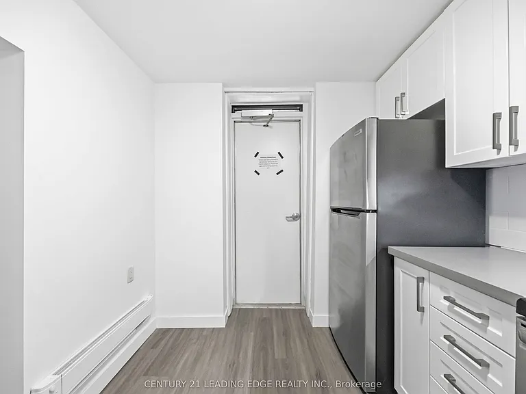 1A Leonard Ave #LOWER — Photo 12