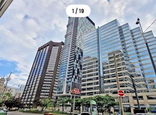 426 University Ave #3205, Toronto, ON M5G 1S9
