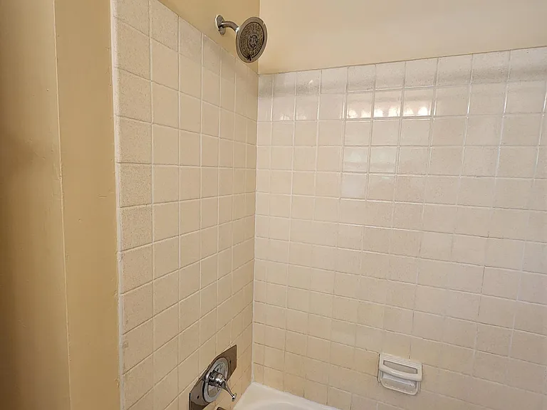 2322 Colony Dr SW — Photo 3