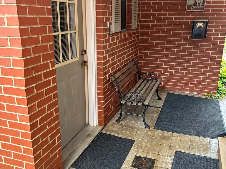 1414 S Negley Ave — Photo 15