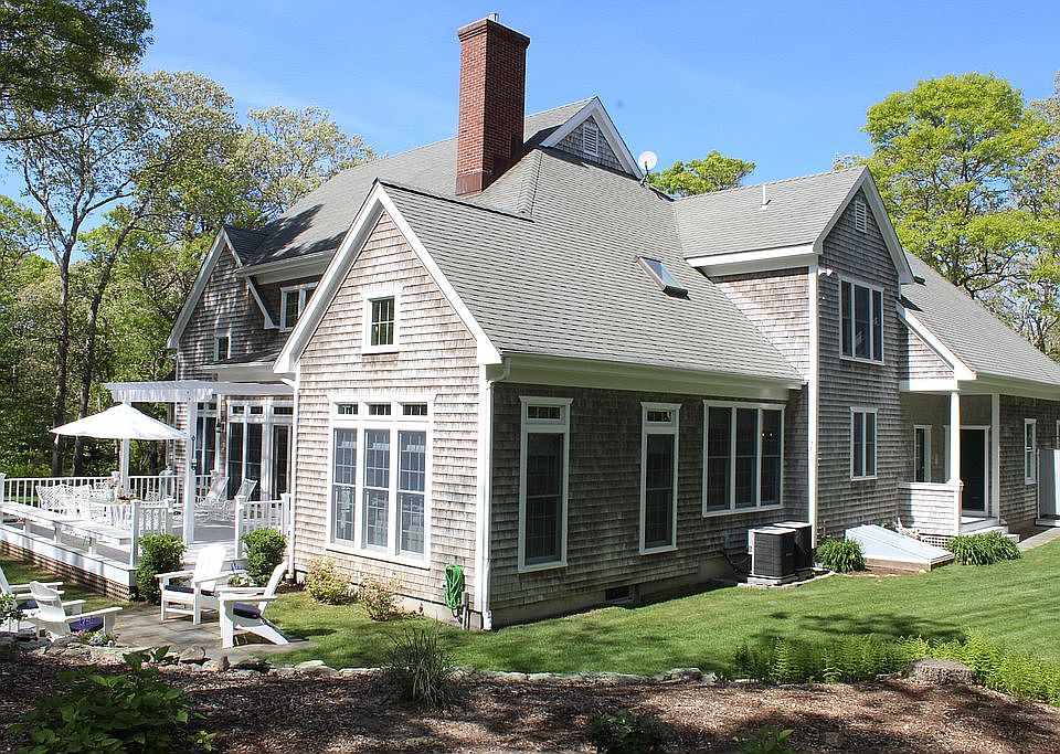 2nd image of 76 Lamberts Cove Rd