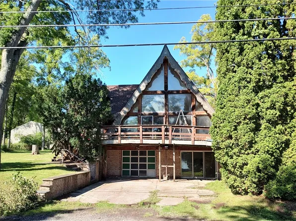 2478 Lower Lake Rd, Seneca Falls, NY 13148