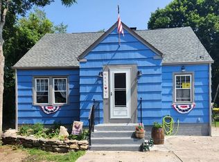 197 Boston Post Rd, Waterford, CT 06385