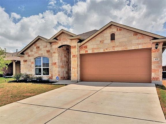 2nd image of 109 Esparza Ct