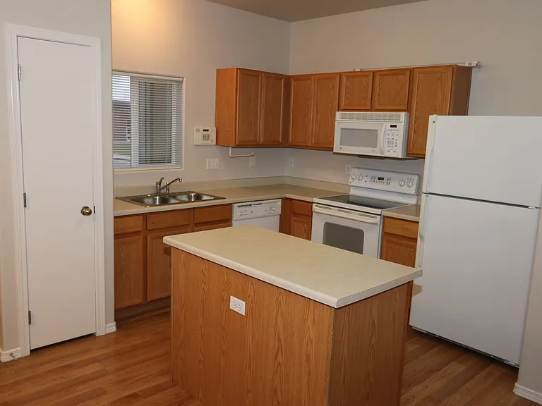 10563 Country Park Point — Photo 4